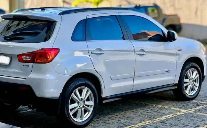 Mitsubishi ASX 2.0 16V 4X4 160cv Aut. 2012