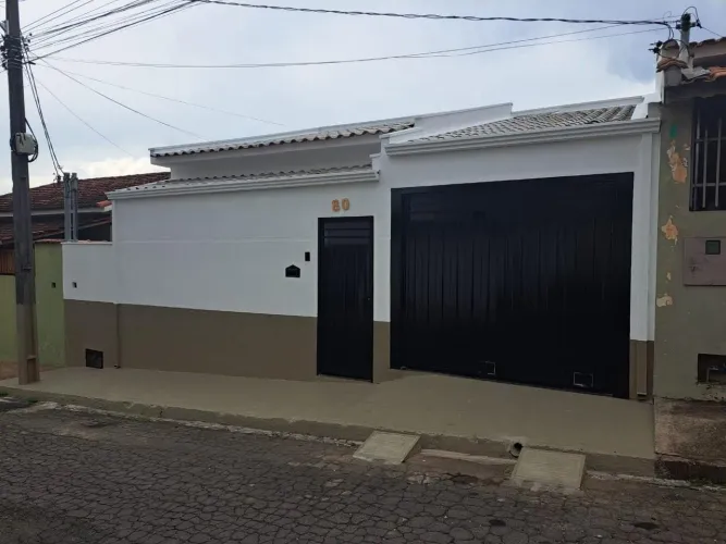 Casa a venda na cidade de Borda da Mata - MG
