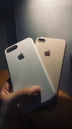 iPhone 8 Plus