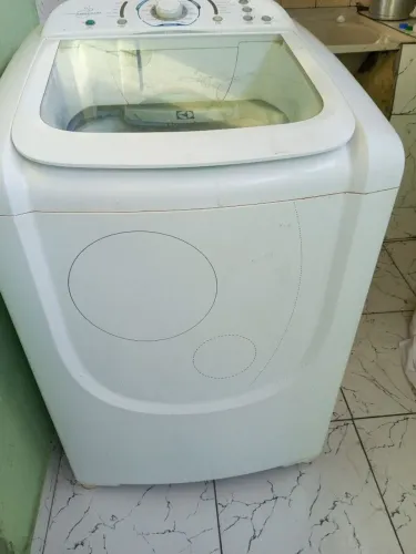 Vende_ se essa máquina