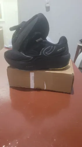 Tenis Corre Max - Usado