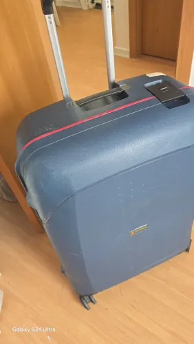 Vendo mala para viagem. 23 kg