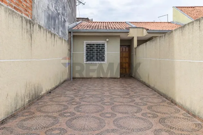 Casa Térrea ideal para Família Pet Friend ao lado de Terminal do Tatuquara