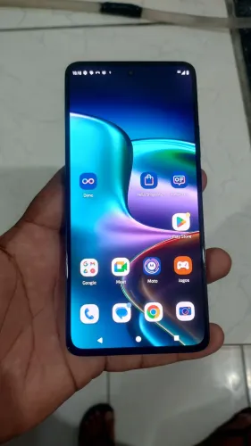Moto Edge 30