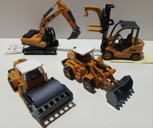 Conjunto Lindo miniaturas Trator - Metal / Leve 4 Pague 3