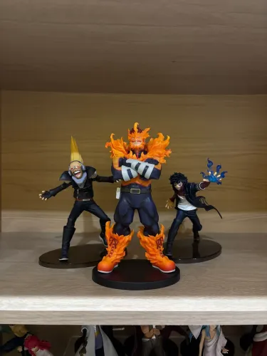 Figures originais boku no hero sem caixa