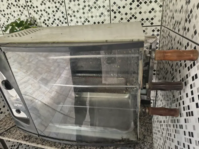 Assadeira a gas 3 espetos