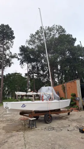 Veleiro Lightning 19 pes na Guarapiranga