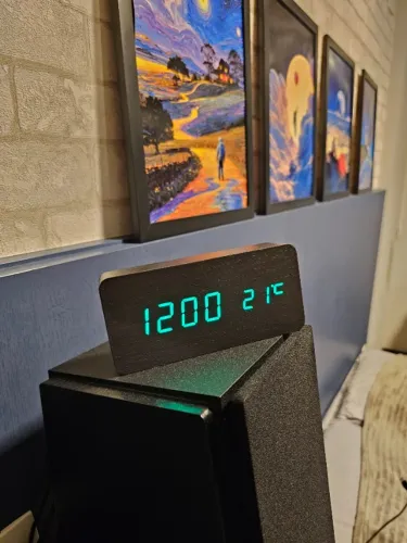 Relógio Digital de Mesa USB