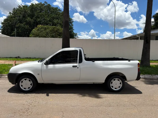 Ford Courier 1.6 L/ 1.6 Flex 2012