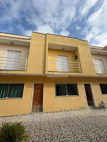 CASA EM CONDOMÍNIO COM 03 QUARTOS E 03 VAGAS PARA ALUGAR NA PENHA!