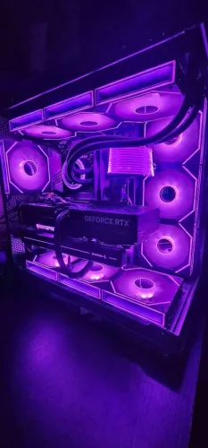 PC Gamer / Edição High-End i7 14700kf rtx 5070 32gb ddr5