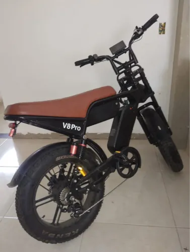 Bike elétrica V8pro com duas baterias 