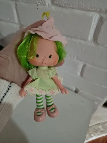 Boneca Moranguinho Merengue
