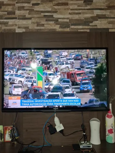 TELEVISÃO PHILIPS 40" SMART