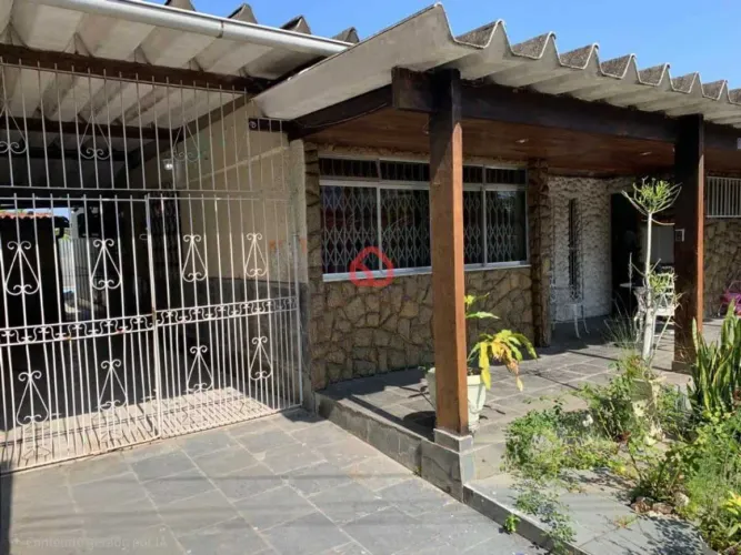 Casa em Condomínio : Linear / Residencial / Taquara