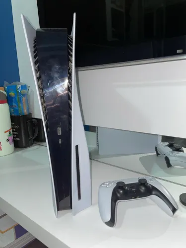 Playstation 5, 1tb c/ leitor e controle, 110v