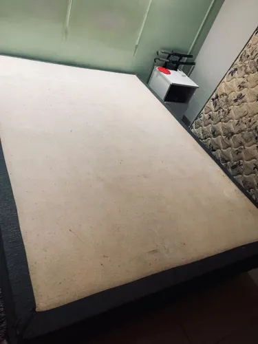 Colchão de casal usado para Ir hoje preço no final !! " Não entrego "