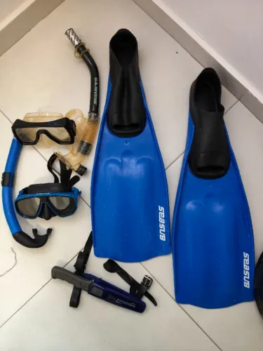 Máscara, snorkel e nadadeiras Seasub