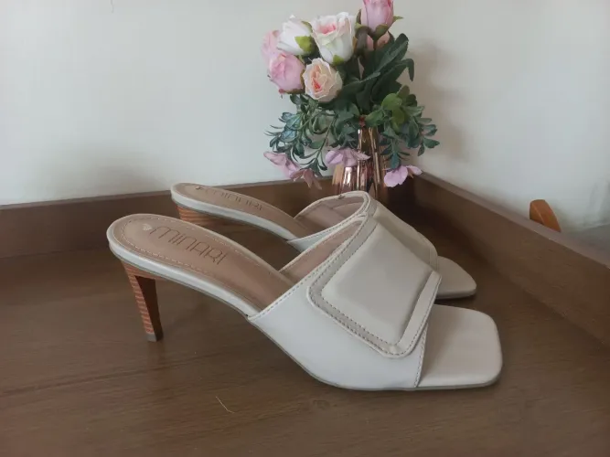 Tamanco elegante