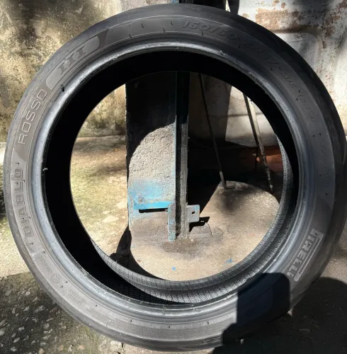 Pneu traseiro 160/60R17 Pirelli