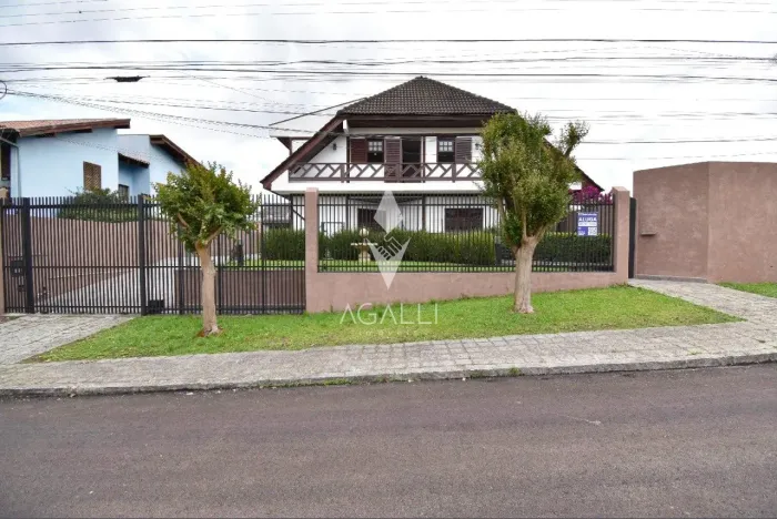 Casa de Alto Padrão á VENDA no Jardim das Américas - Curitiba/PR