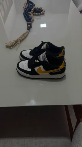 air force 1,tamanho 35/36,semi-novo,R$:250,00(preço negociável)