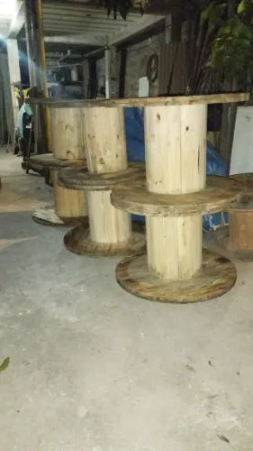 BOBINAS DE MADEIRAS DIVERSAS