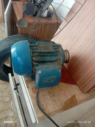 MOTOR TRIFÁSICO 3 CV