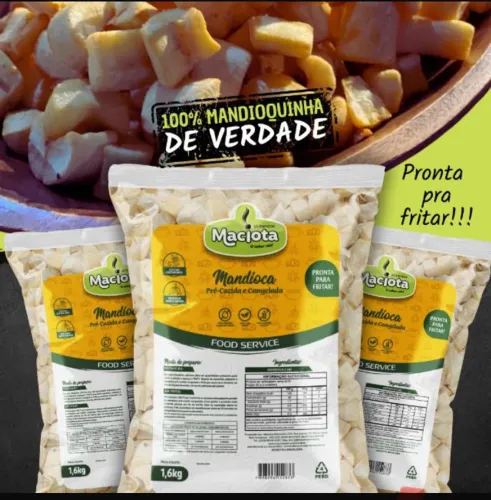 Mandioca cozida pronta para fritar