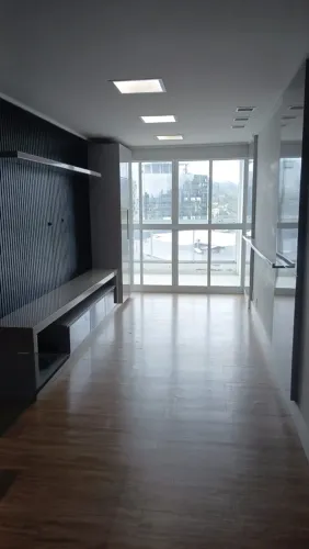 Alugo Apartamento de Frente no 7º Andar - Edifício Toronto - Gilberto Machado 