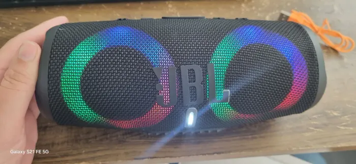 Caixa de som Bluetooth Charge 5