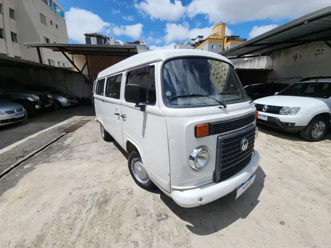 Volkswagen Kombi Standard 1.4 MI Total Flex 8V 2011