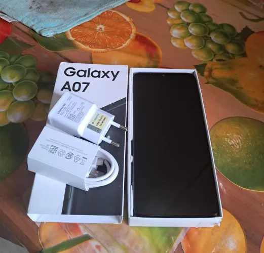 Vendo celular A07 zerado.