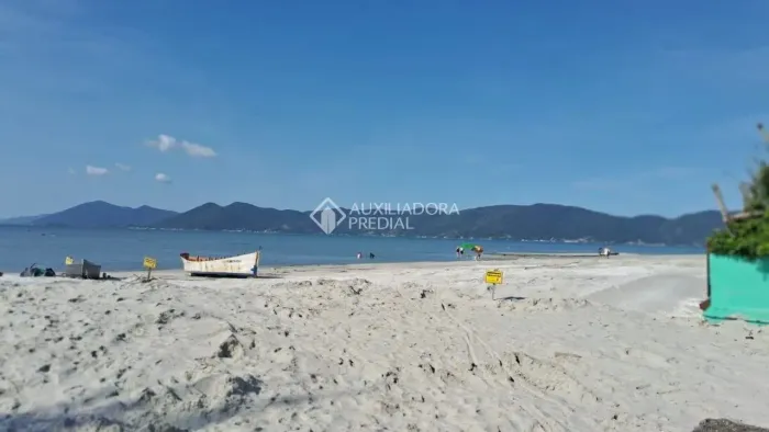 Kitnets pé na areia da Passagem no Macimbú