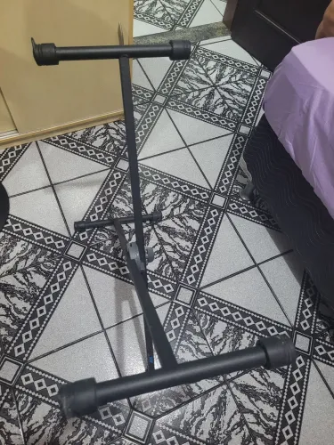 Tripé e capa para teclado de courino 