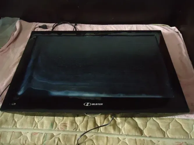 TV - LCD 32" Buster