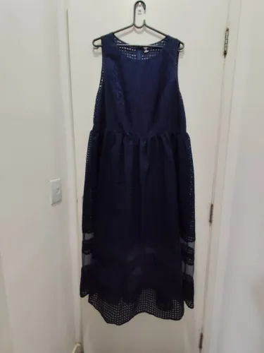 Vestido azul marinho de festa