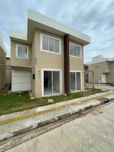 Casa Duplex Reserva Bolonha 2/4, sendo um suite. próximo ao shopping metrópole.