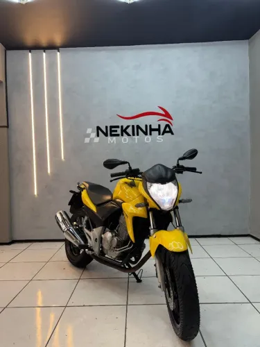 CB 300 - 2013 NEKINHA MOTOS