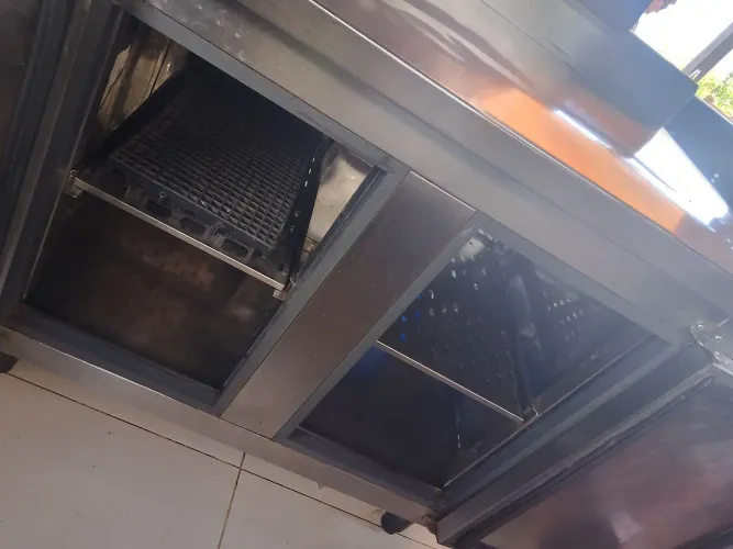 Vendo balcão refrigerador em inox 