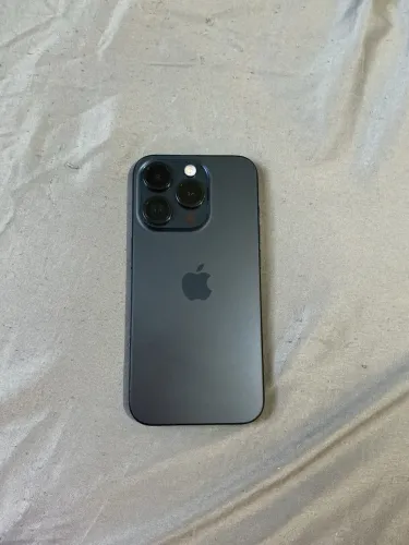 iPhone 15 pro 128gb