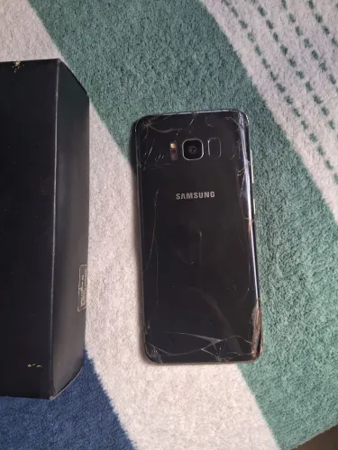 Vendo celular S8 Samsung para retirar peças