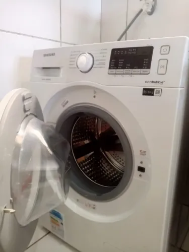 Lava e Seca WD10M com Ecobubble? Branca 220V 10.1kg + 6kg