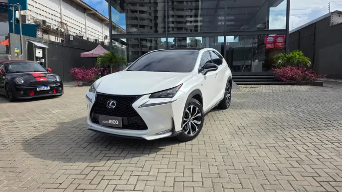 Lexus NX-200T F-sport 2.0 16V 238cv Aut. 2017