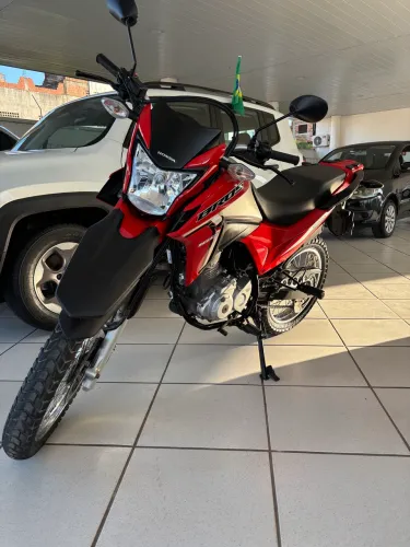 Honda Bros 2023 - MUITO NOVA