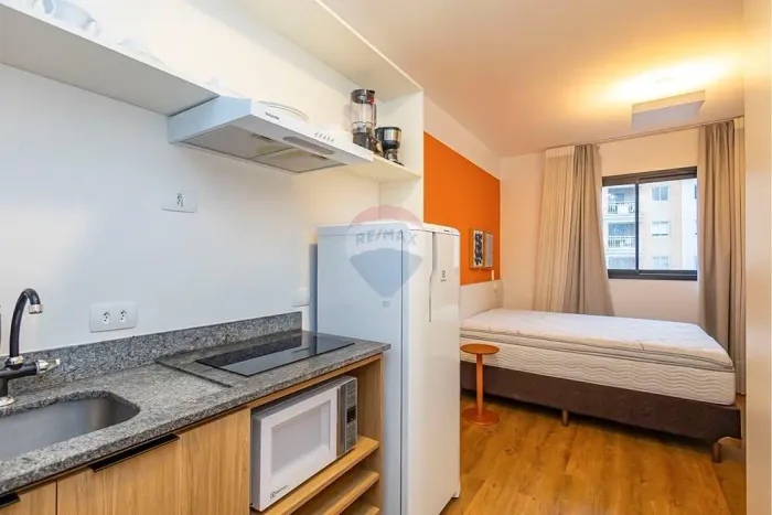 Studio completamente mobiliado para locação com 17,03m², 1 quarto e copa no Condomínio One