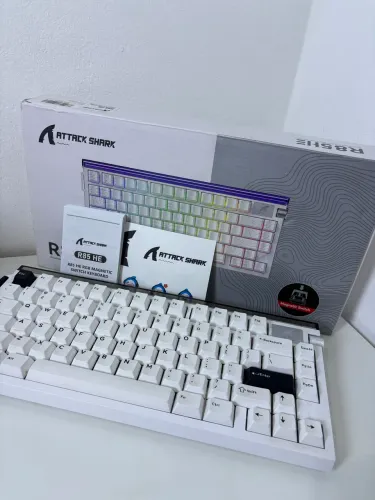 Teclado gamer Attack Shark 