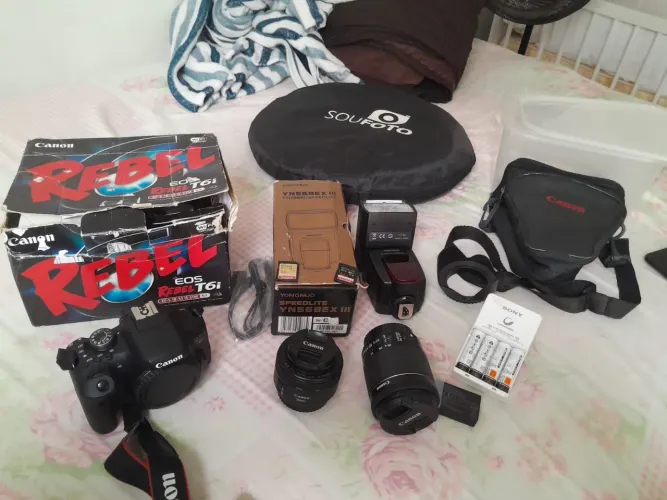 Câmera Canon T6i 
