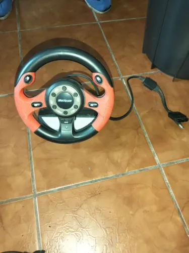 Vende-se volante video Gamer Multilazer